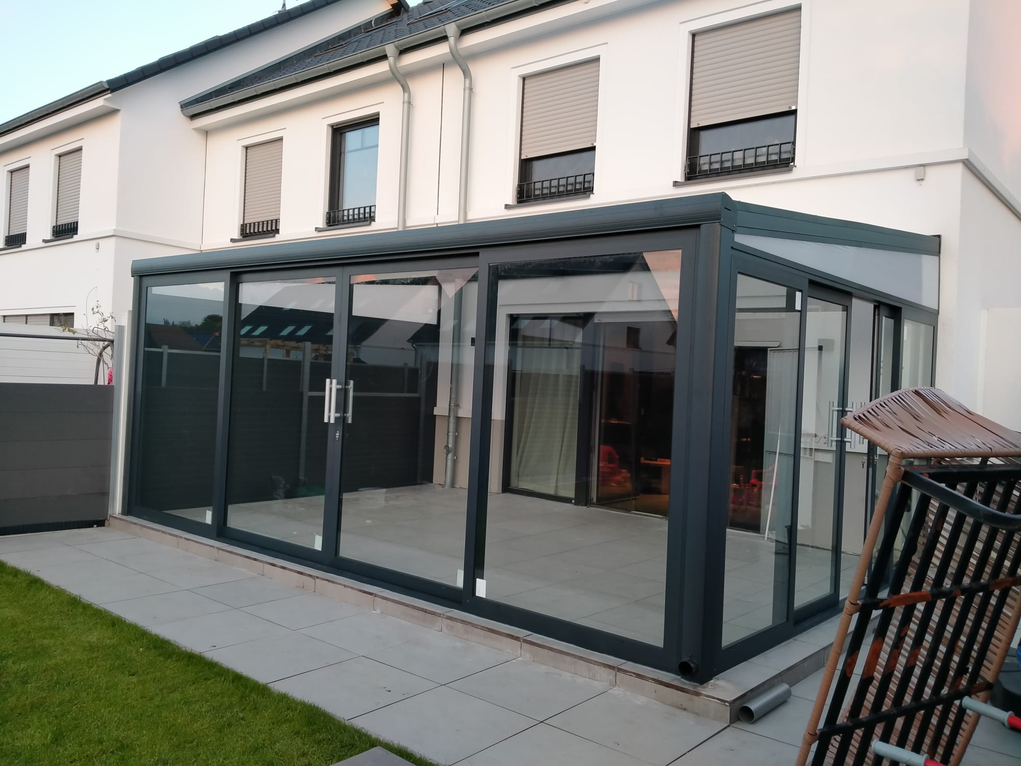 Polycarbonate sliding door